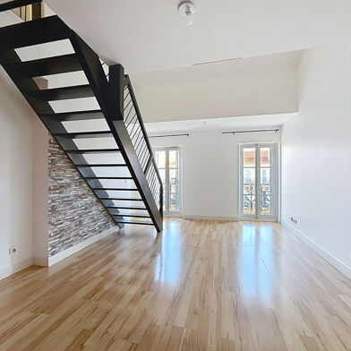 Appartement 4 pièces 340500 €