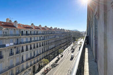 Appartement 4 pièces 319200 €