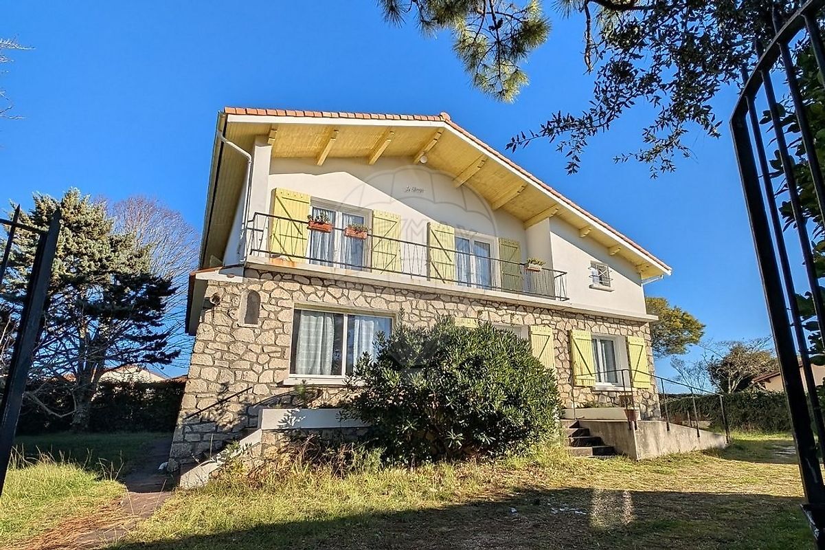 Villa / Maison  T6 à vendre Saint-Palais-sur-Mer 17420