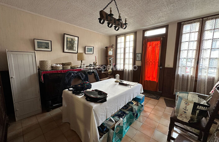 Ensemble immobilier de 3 maisons - 240 m² - MONTVILLE CENTRE - Garage double — photo 2