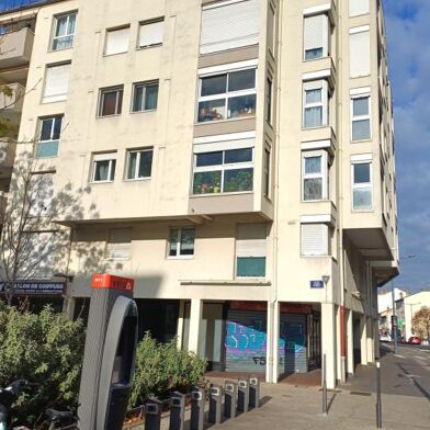 Appartement 4 pièces 210000 €