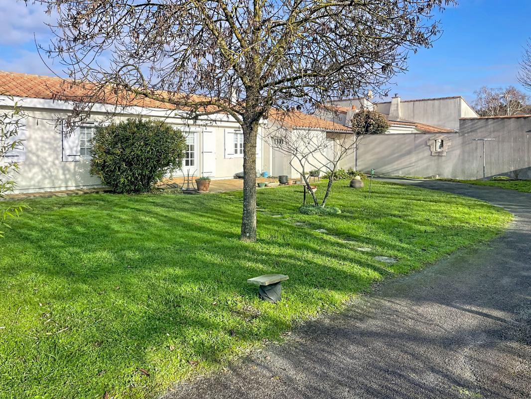 Villa / Maison  T4 à vendre Jarne (La) 17220
