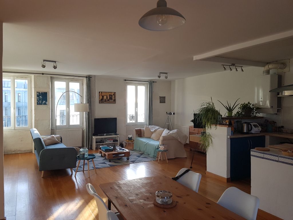 Appartement  T3 à louer Rochelle (La) 17000
