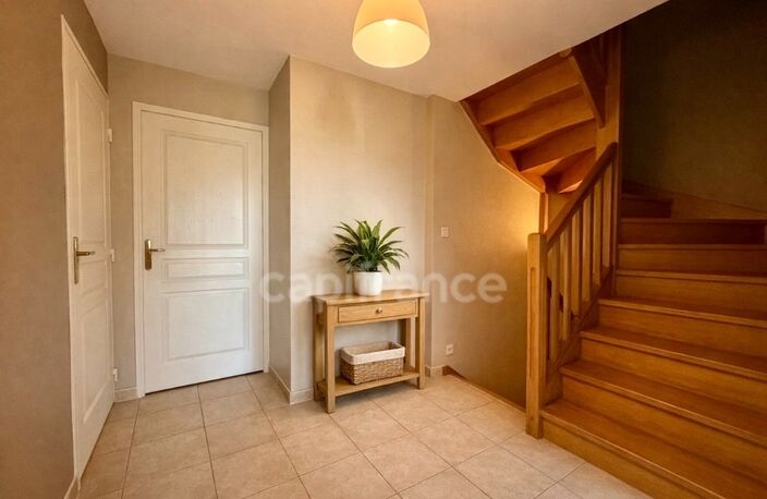 Fréjus – Rare triplex avec jardin, piscine et double garage — photo 4
