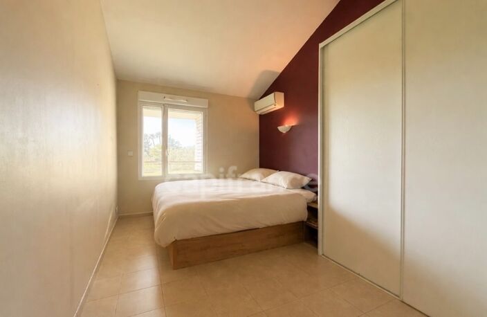 Fréjus – Rare triplex avec jardin, piscine et double garage — photo 5