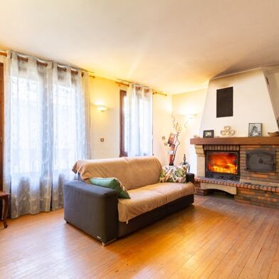 Maison 6 pièces 135000 €