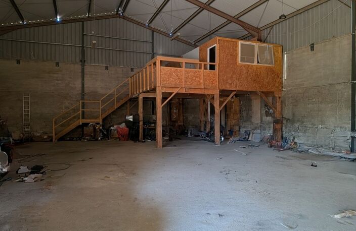 DEPOT A LOUER A GONFARON — photo 5