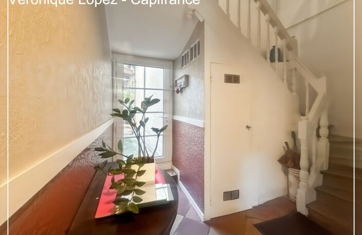 Agen coeur de ville, quartier Cathédrale, au calme dans une impasse, grand appartement de 161,70 m² Loi Carrez avec 7 pièces principales — photo 5