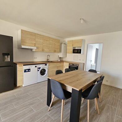 Appartement 4 pièces 724 €