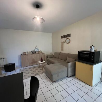Appartement 2 pièces 900 €