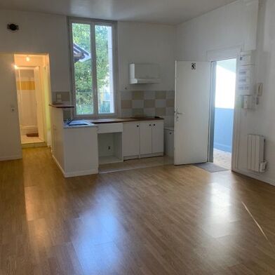 Appartement 2 pièces 765 €