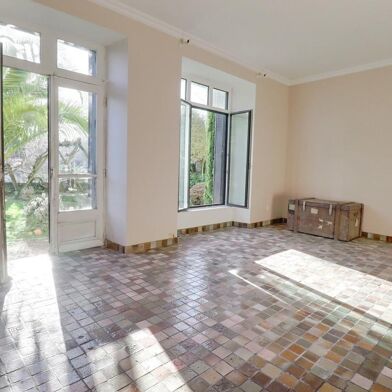 Appartement 3 pièces 216097 €