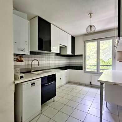 Appartement 3 pièces 225750 €