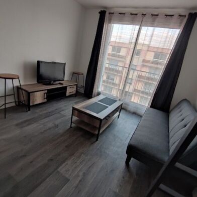 Appartement 1 pièces 590 €