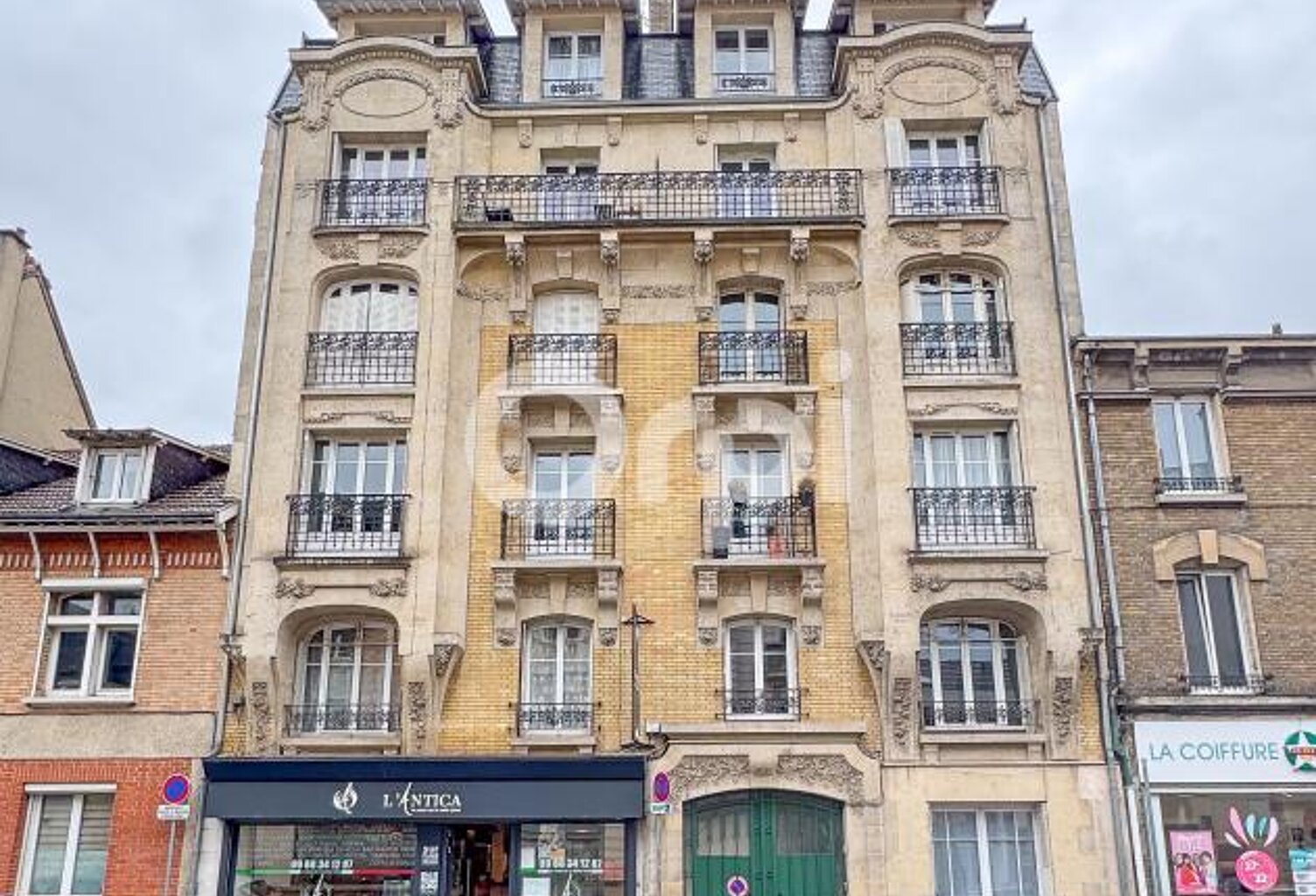 Appartement - Reims proche centre — photo 1