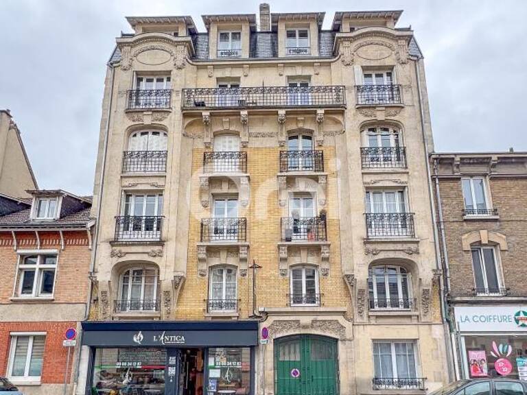 Appartement - Reims proche centre — photo 1
