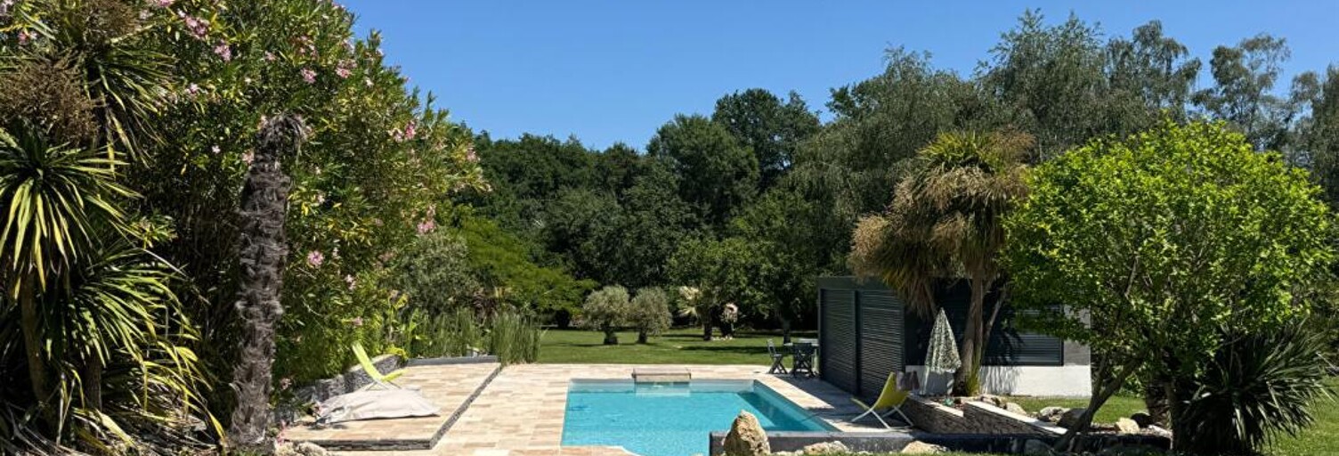 Maison 11 Pièces 354 m² à vendre à Sallebœuf (33370)