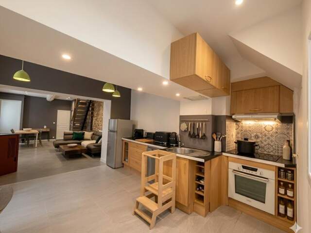 MAISON RÉNOVÉE 120 m² + STUDIO INDÉPENDANT - POSSIBILITÉ TOIT-TERRASSE - PROCHE COMMERCES - 140 000  LUC SUR ORBIEU — photo du bien