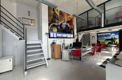 Commerce  220000 €