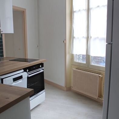 Appartement 3 pièces 670 €