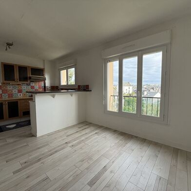 Appartement 3 pièces 630 €