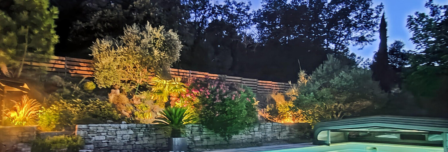 Maison 13 Pièces 408 m² à vendre à Saint-Restitut (26130)