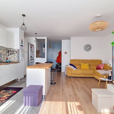 Appartement 3 pièces 244900 €