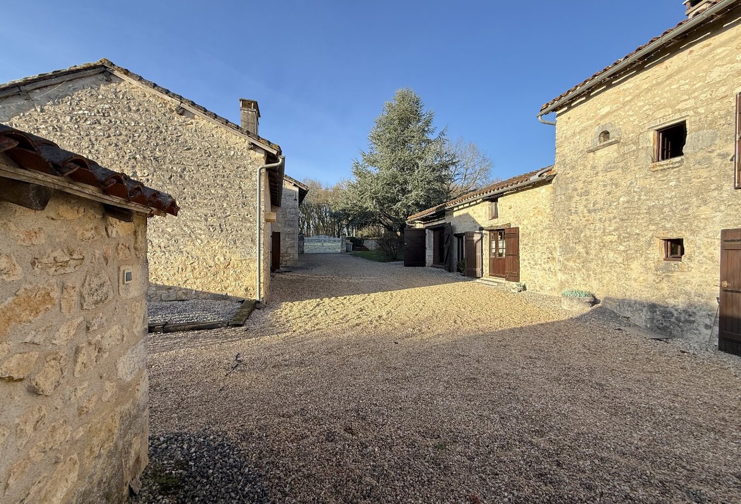 Maison — photo 1