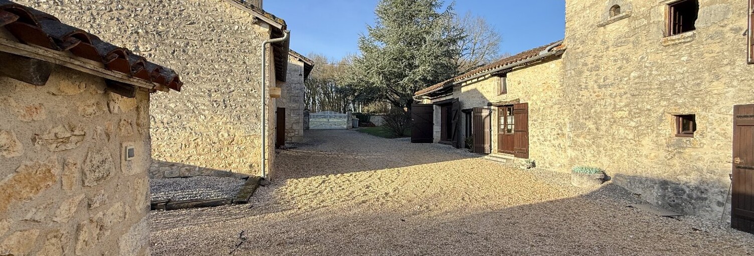 Maison 6 Pièces 250 m² à vendre à Grassac (16380)