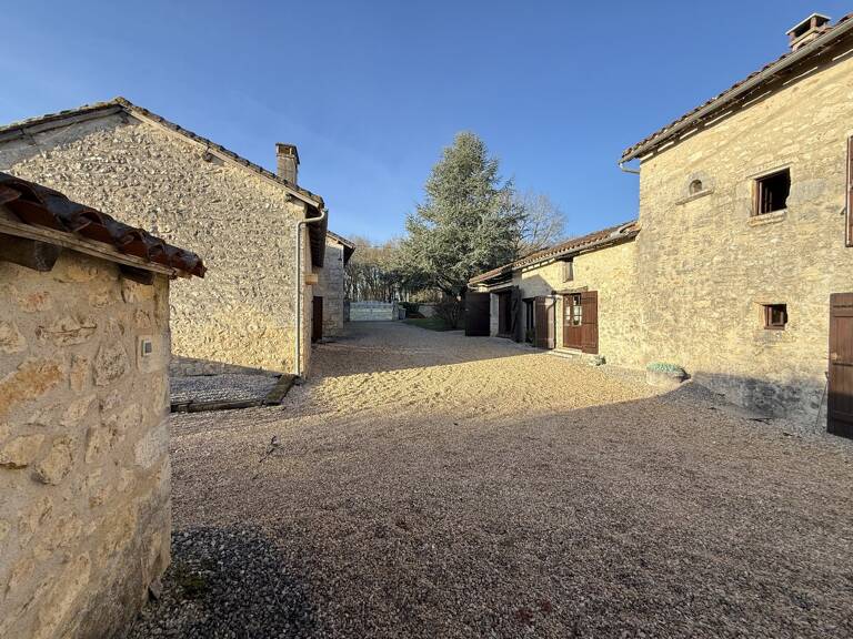 Maison — photo 1
