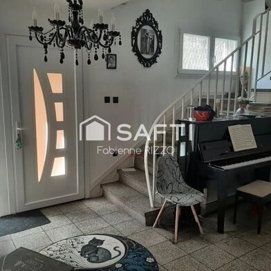 Maison 8 pièces 239000 €