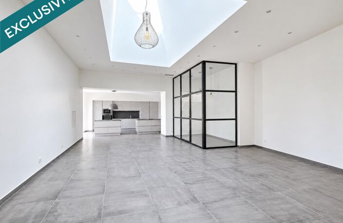 Lauris  Maison de village esprit loft, grande terrasse et potentiel d'aménagement — photo 3