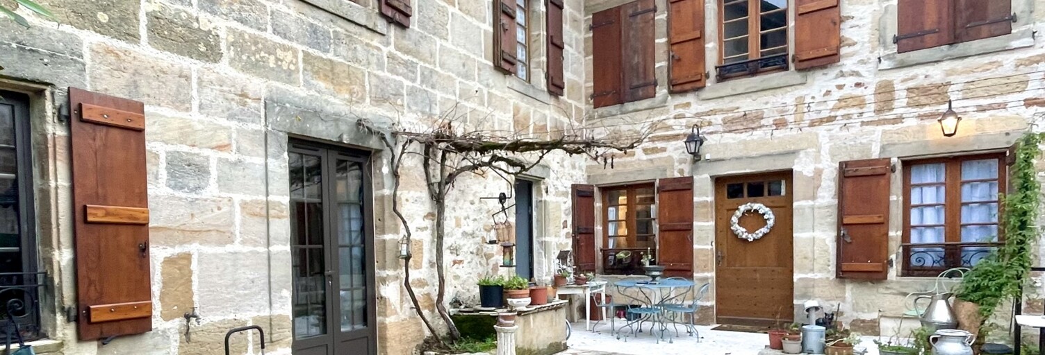 Maison 7 Pièces 200 m² à vendre à Lacapelle-Marival (46120)