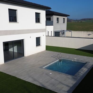 Maison 5 pièces 325000 €