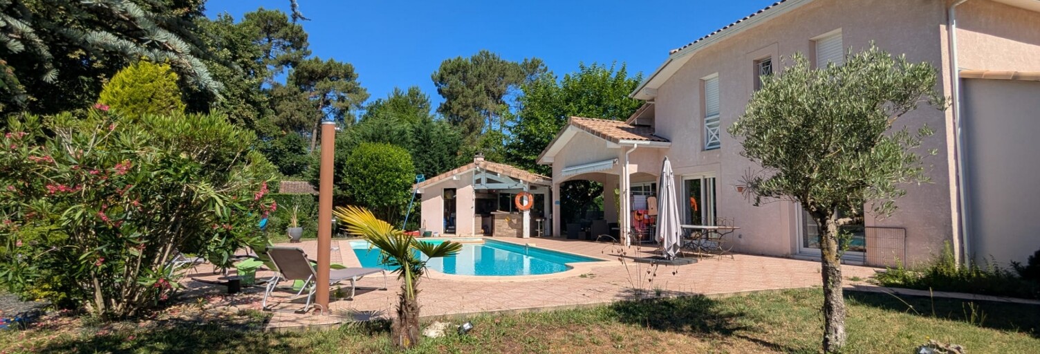 Maison 9 Pièces 263 m² à vendre à Mont-de-Marsan (40000)