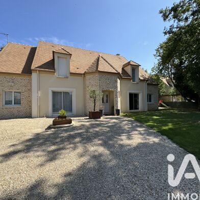 Maison 10 pièces 549000 €