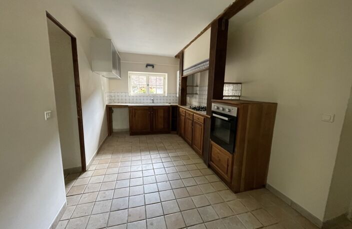 Maison en pierre de 7 pièces principales — photo 3