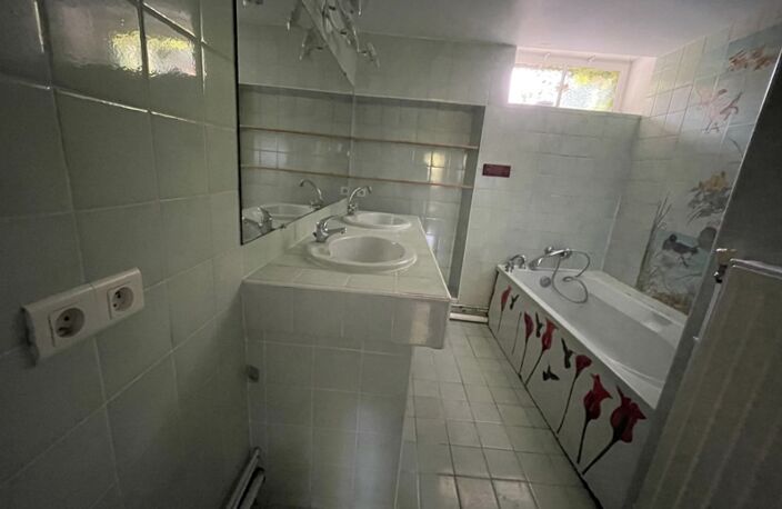 Maison en pierre de 7 pièces principales — photo 4