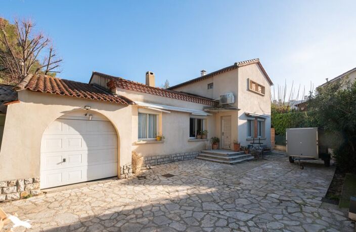 Maison de ville de 5 pièces principales — photo 2