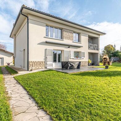 Maison 6 pièces 448232 €