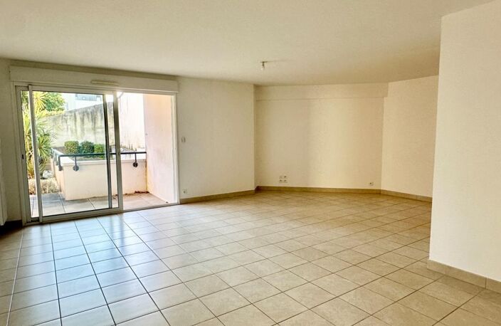 APPARTEMENT 3 PIÈCES - 78 m² - VANNES (QUARTIER LA MADELEINE) — photo 2
