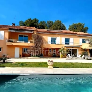 Maison 8 pièces 2600000 €