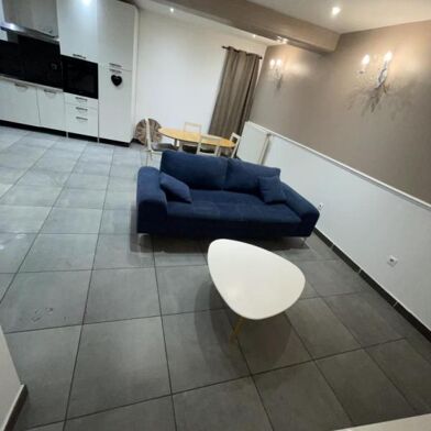 Appartement 3 pièces 750 €