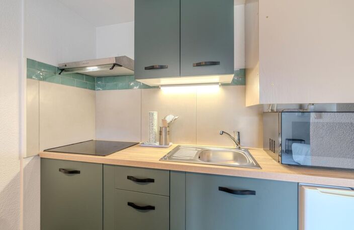 Studio climatisé, meublé et rénové avec parking, Aire sur l'Adour — photo 3