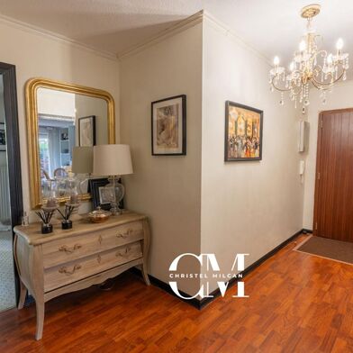 Appartement 5 pièces 593000 €