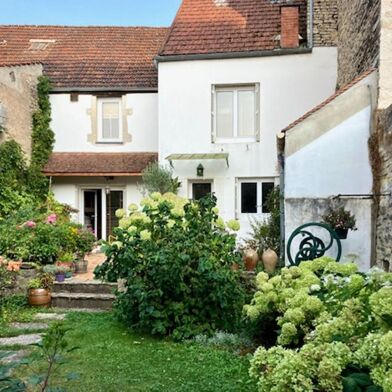 Maison 7 pièces 330000 €