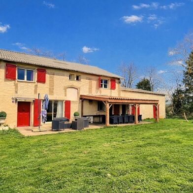 Maison 9 pièces 500000 €