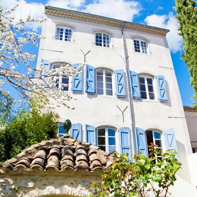 Maison 16 pièces 695000 €