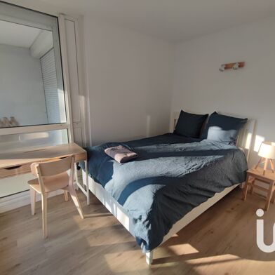 Appartement 5 pièces 490 €
