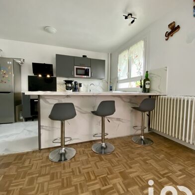 Appartement 5 pièces 211999 €